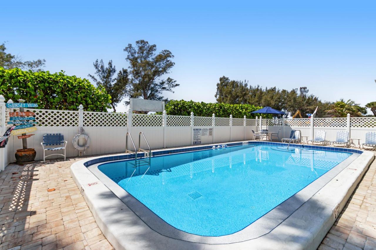 Sunset Villa 2 Bradenton Beach Bagian luar foto
