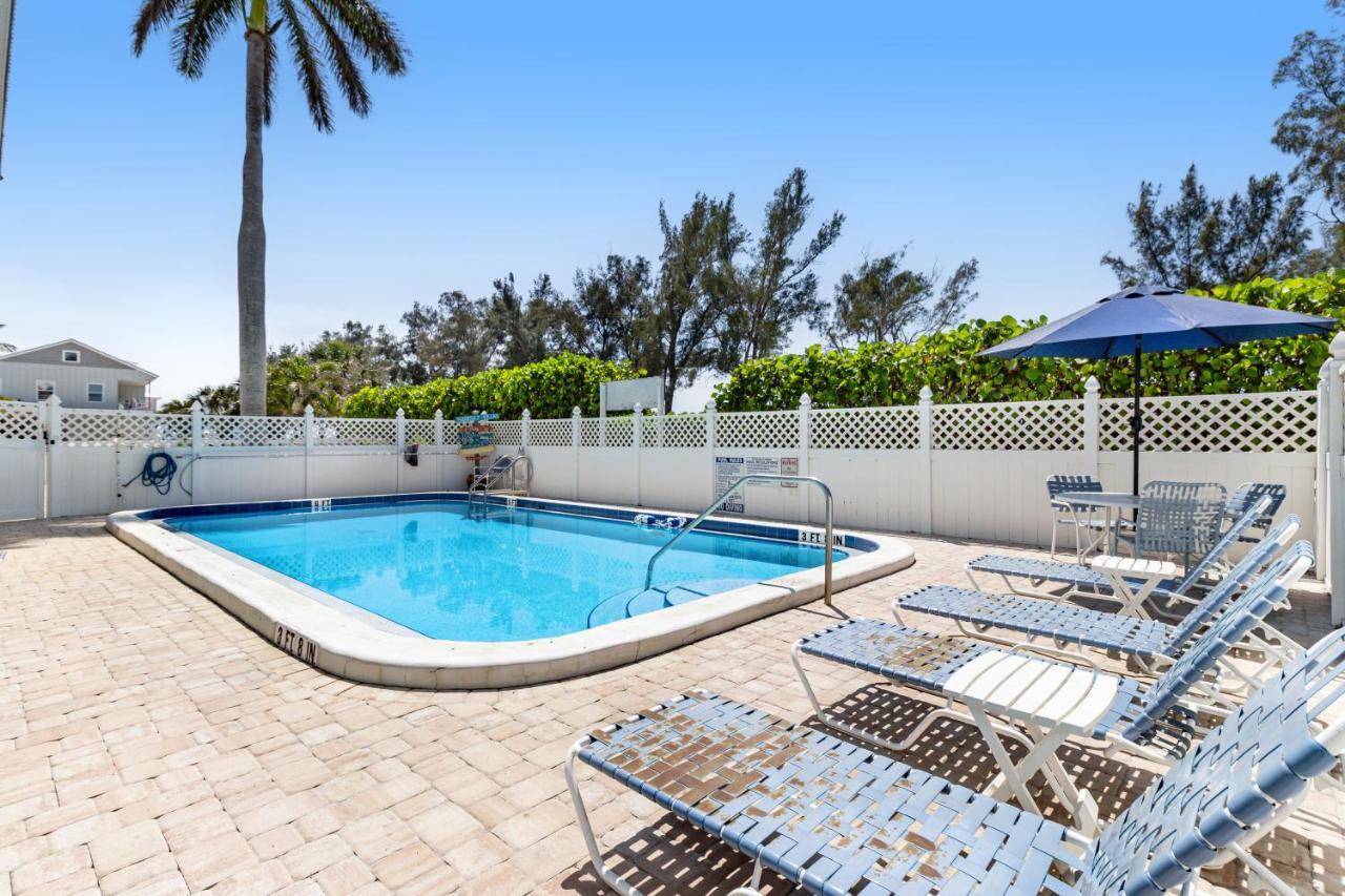 Sunset Villa 2 Bradenton Beach Bagian luar foto